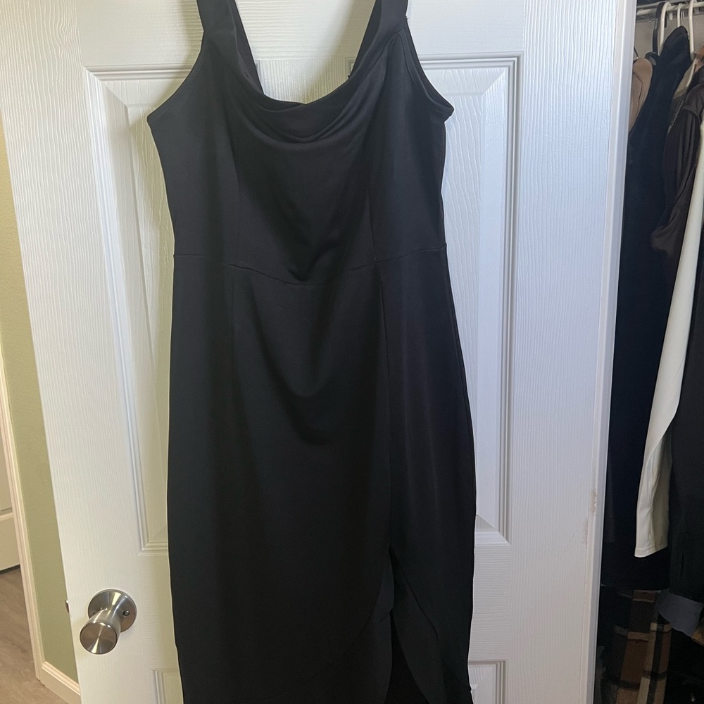 Elegant Black Sleeveless Dress